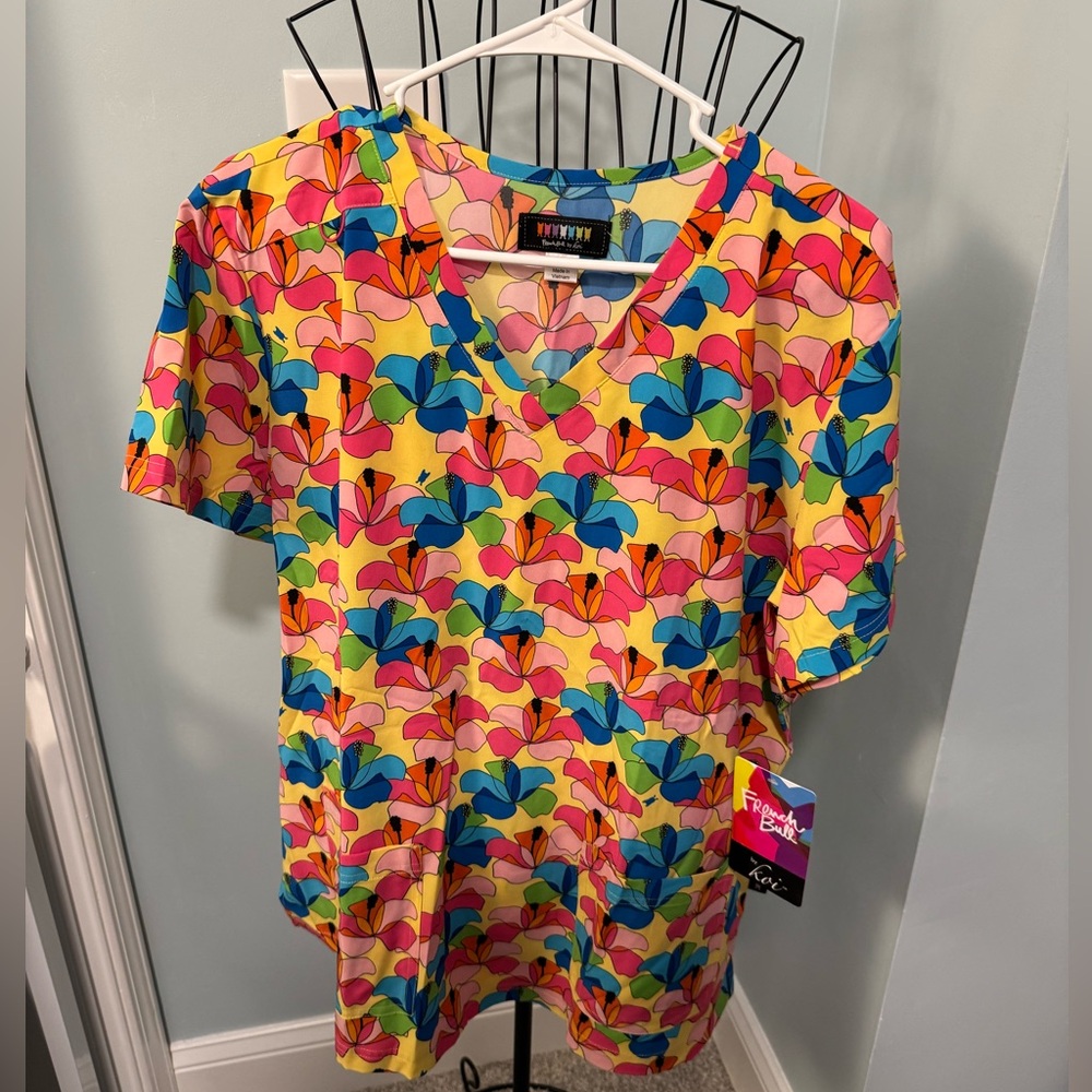 French Bull Koi Extra Large XL Women Floral top Lulu Bora Bora Bulldog scrub top